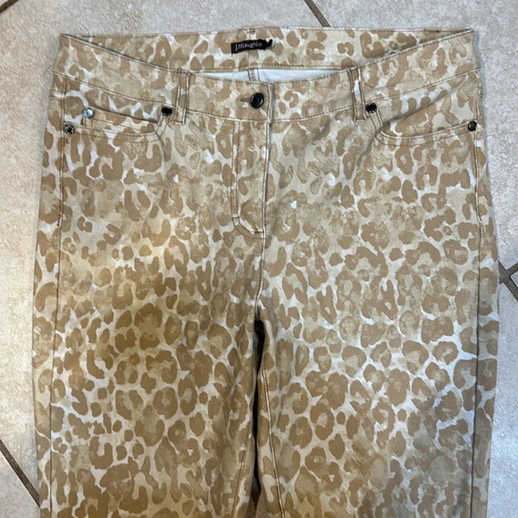 J McLaughlin Tan Watercolor Leopard Knit Jeans 10 Cheetah - Picture 5 of 7